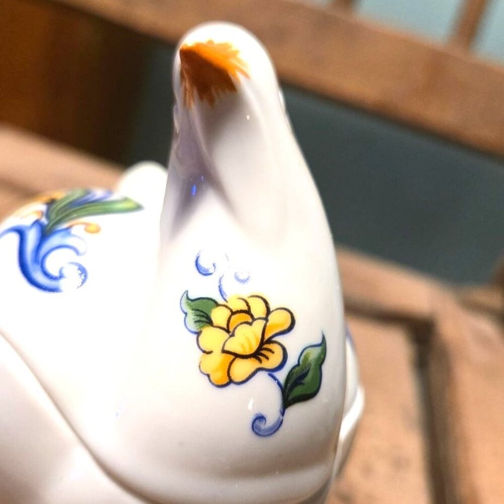 Vintage Elizabeth Arden porcelain bird Dove Ceramic Trinket Vanity Jewelry Box - Picture 7 of 10